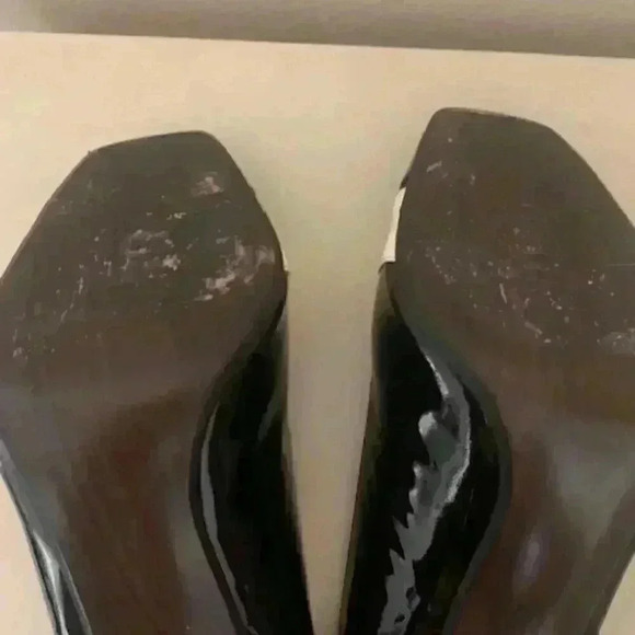 st .john slingback patent leather sandal - Picture 7 of 8